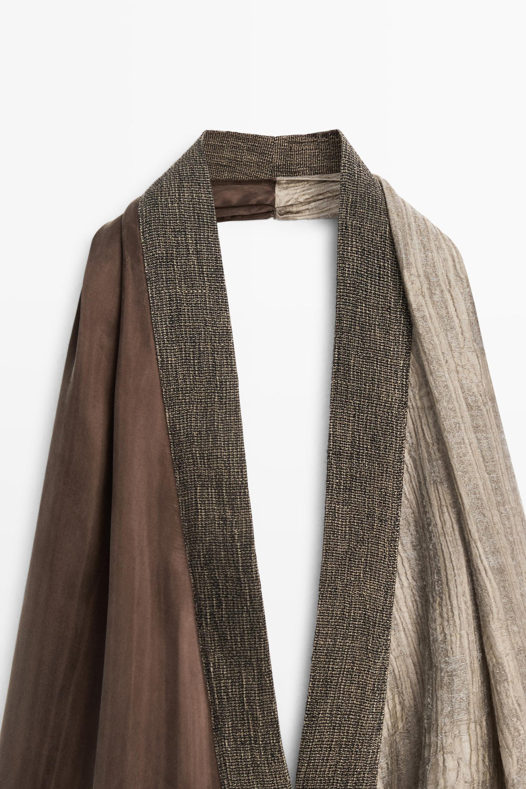 Flowing wrap top with mixed