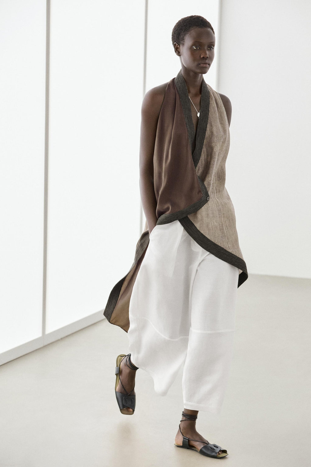 Flowing wrap top with mixed